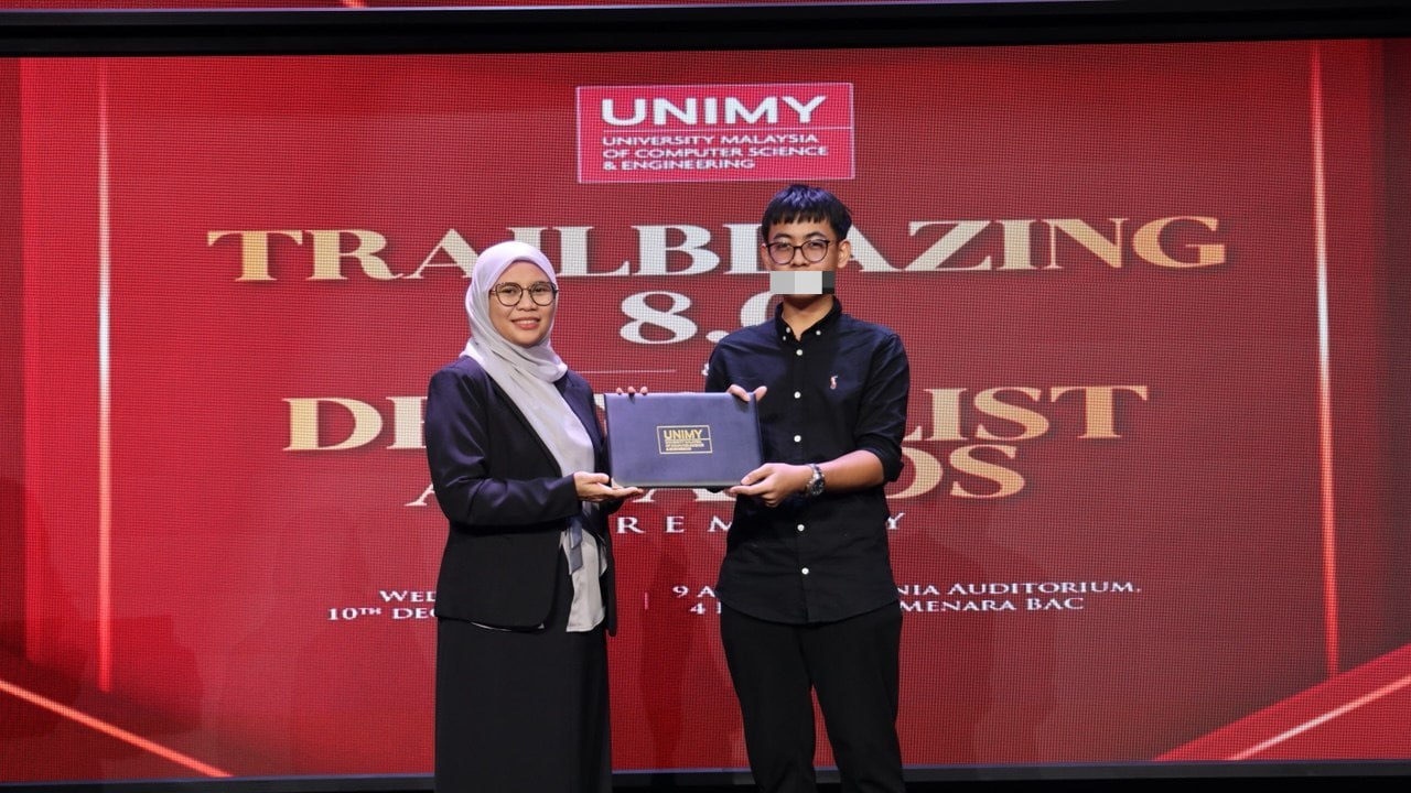Dean's List Distinction
